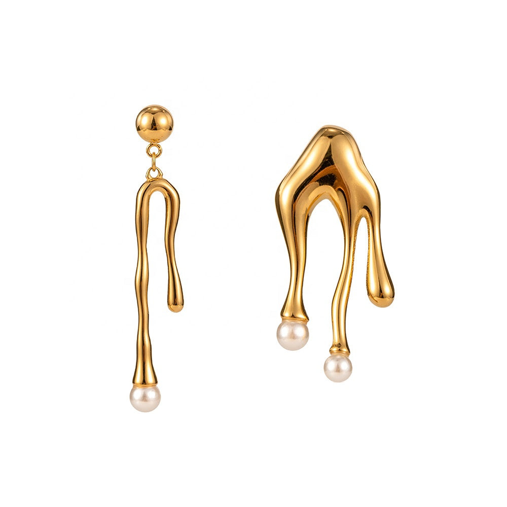 Liquid Gold Pearl Drip Earrings – Asymmetric Designer Statement