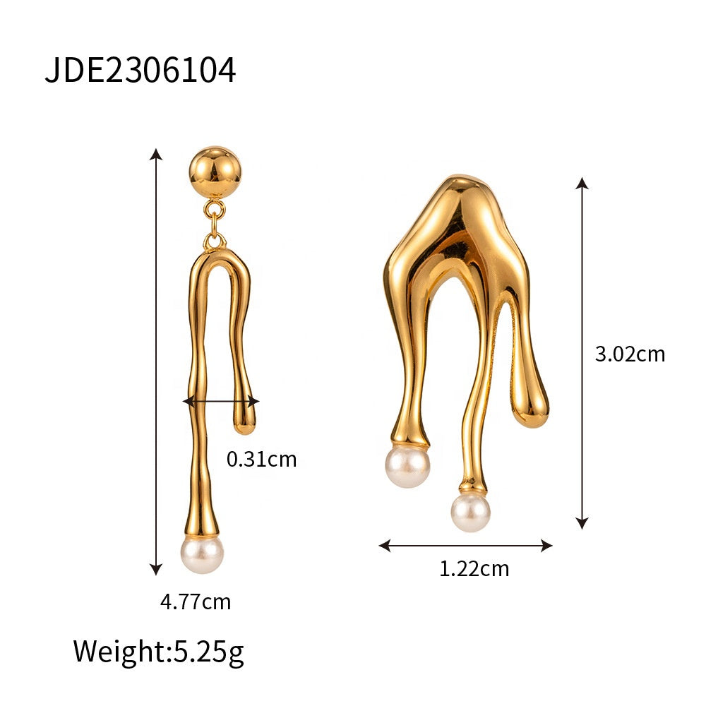 Liquid Gold Pearl Drip Earrings – Asymmetric Designer Statement